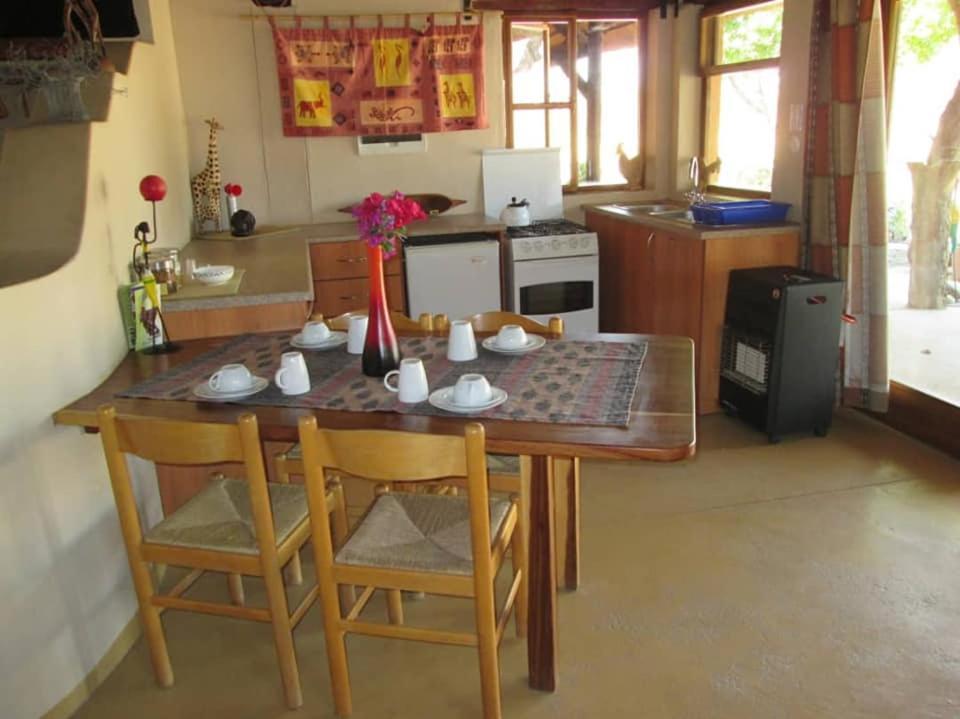 Camp Mara Hotel Omaruru Buitenkant foto